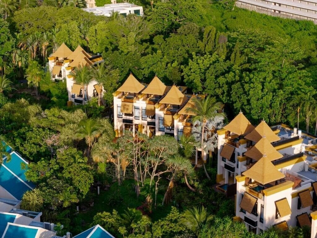 Картинка Movenpick Villas & Spa Karon Beach Phuket 5*