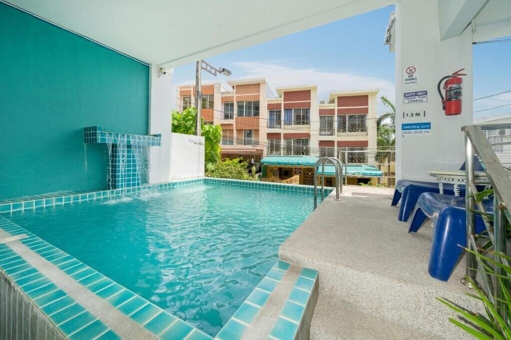 Отель Kata Sea Boutique 3*