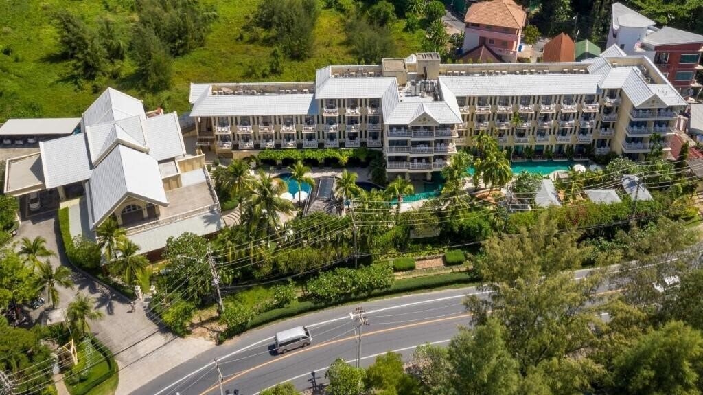 Front Village 3* суреті