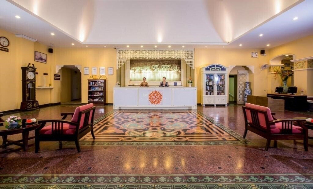 Front Village 3* суреті