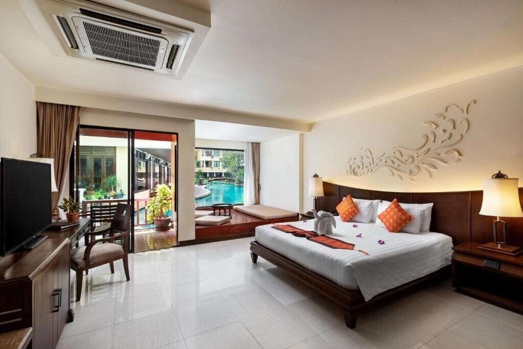 Фото Patong Paragon 4*