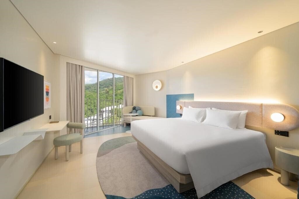 Отель Centara Karon Resort Phuket 4*