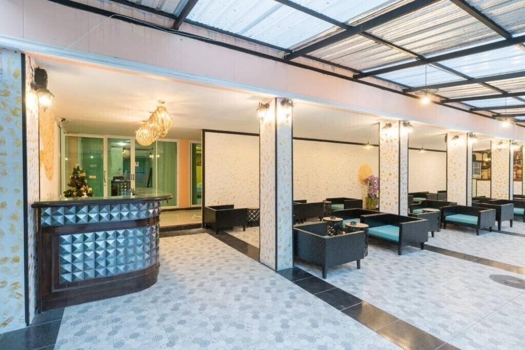 Фото Blue Sky Patong 3*