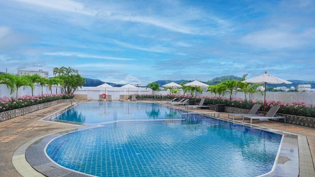 Royal Phuket City Hotel 4* фотосуреті