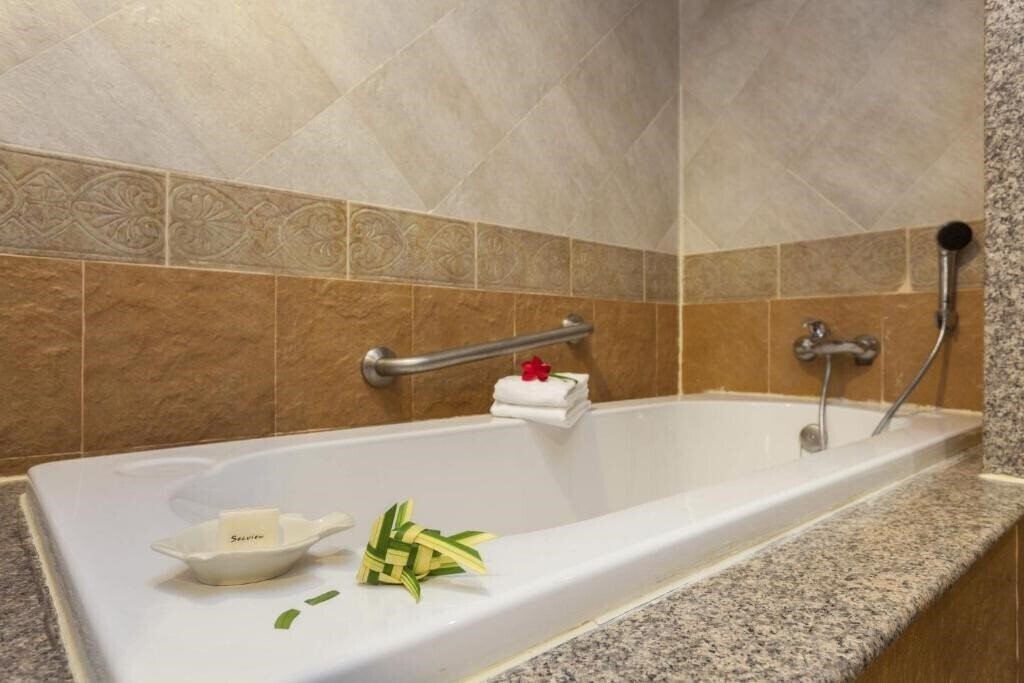 By The Sea 3* фотосуреті