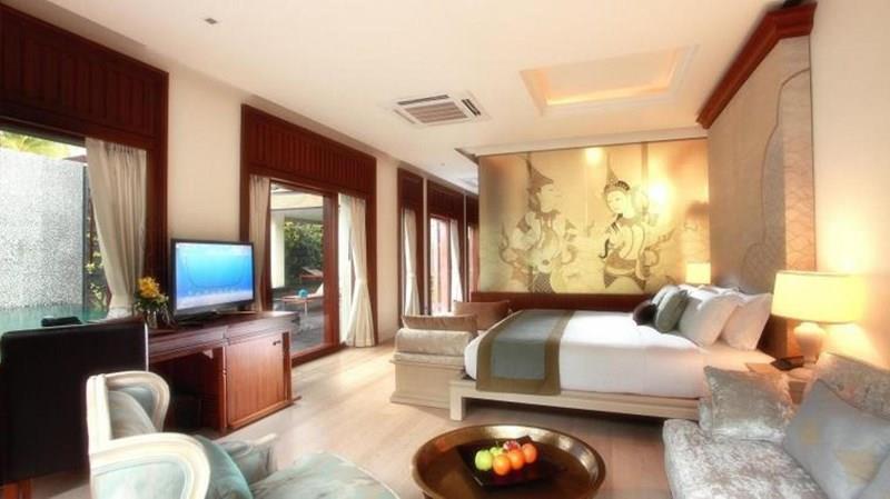 88 Hotel Phuket 3* фотосуреті