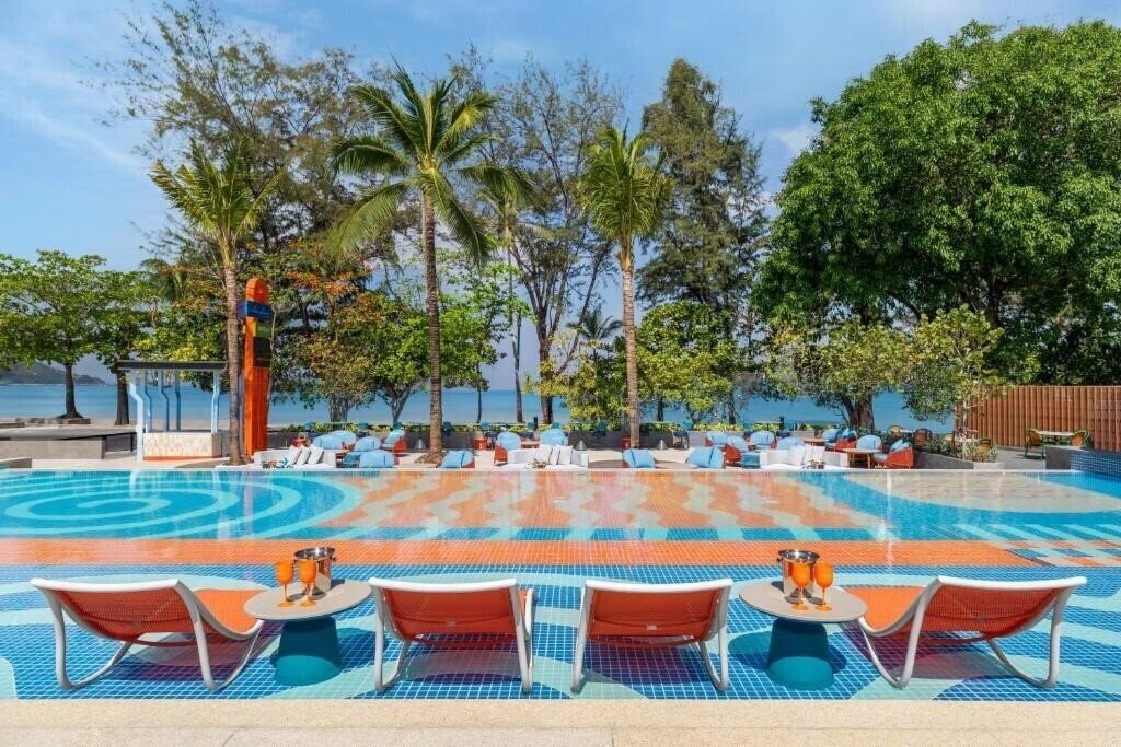 Фотография Courtyard by Marriott Phuket, Patong Beach Resort 4*