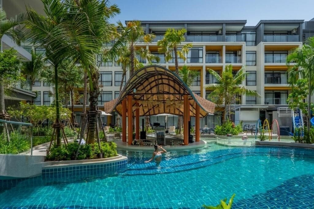 Фотография Wyndham Garden Naithon Phuket 5*