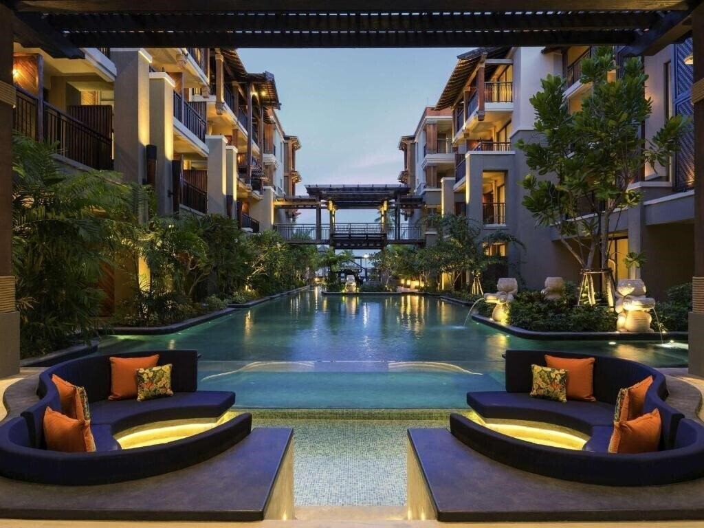 Отель Mercure Samui Chaweng Tana 4*