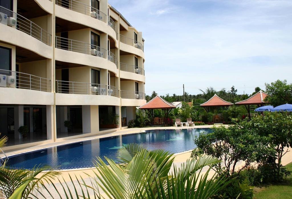 Chaweng Lakeview Condotel 3* суреті