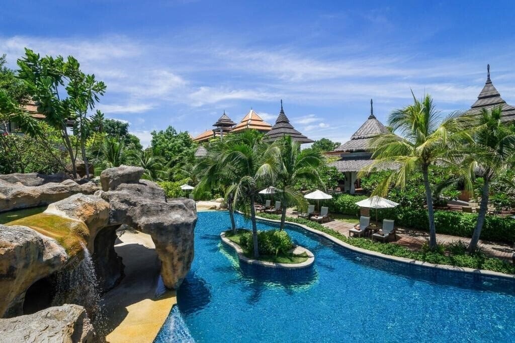 Royal Muang Samui Villas & Suites 5* суреті