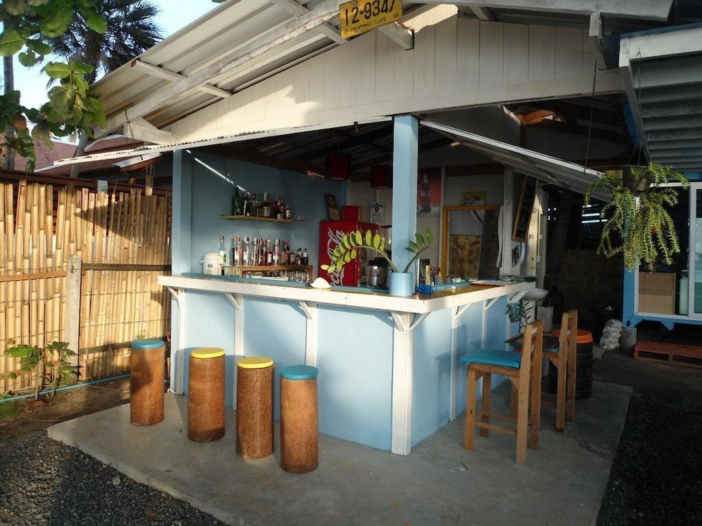 Think & Retro Cafe Lipa Noi Samui 3* фотосуреті