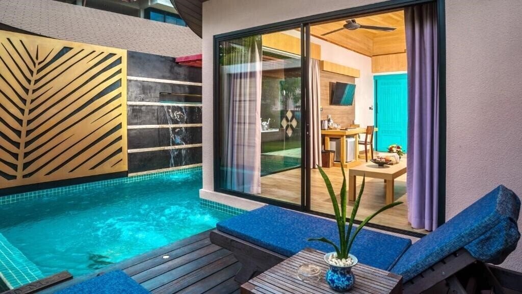 Weekender Resort And Hotel 3* фотосуреті