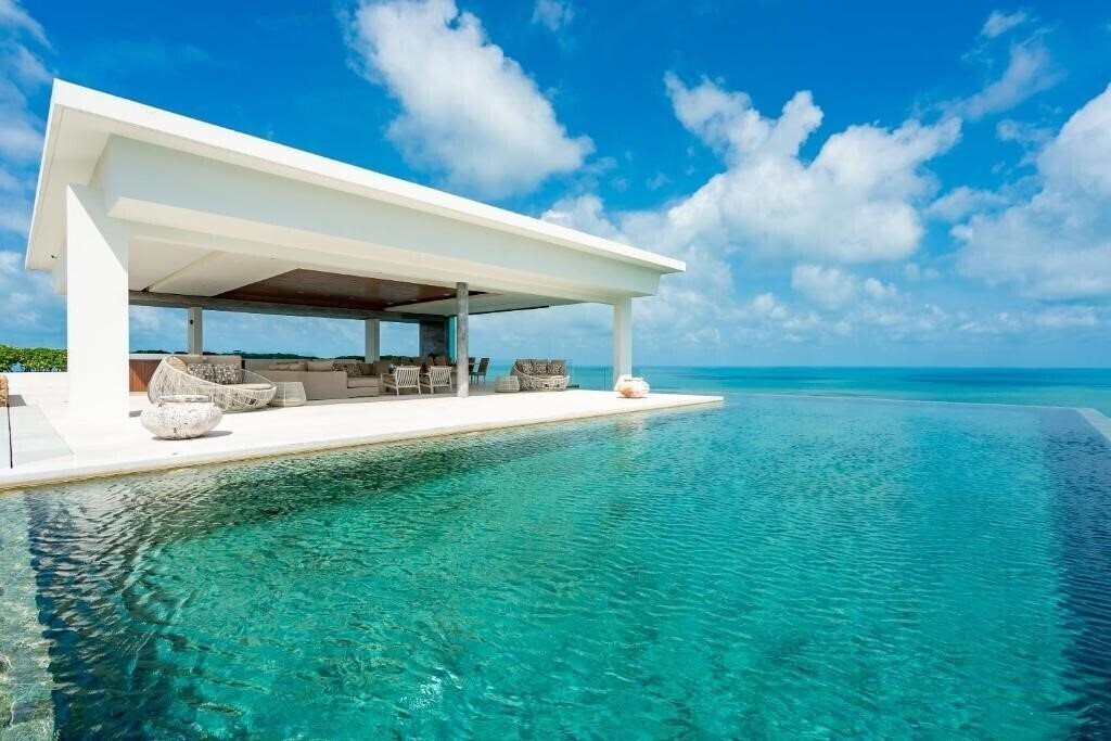 Отель Samujana 5*