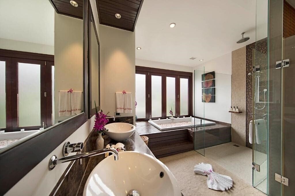 Dhevatara Cove 5* фотосуреті