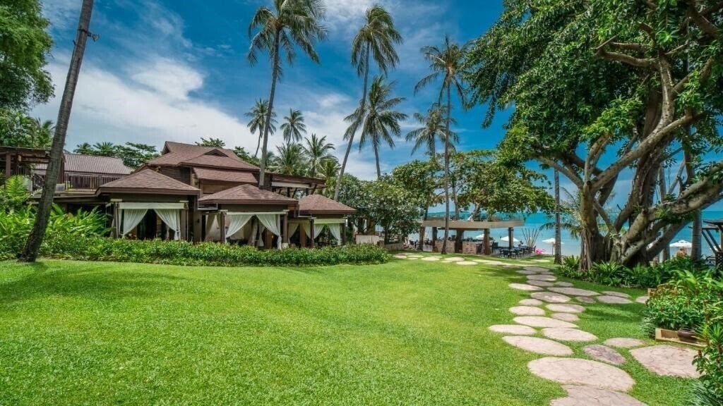 Отель Impiana Resort Chaweng Noi 4*
