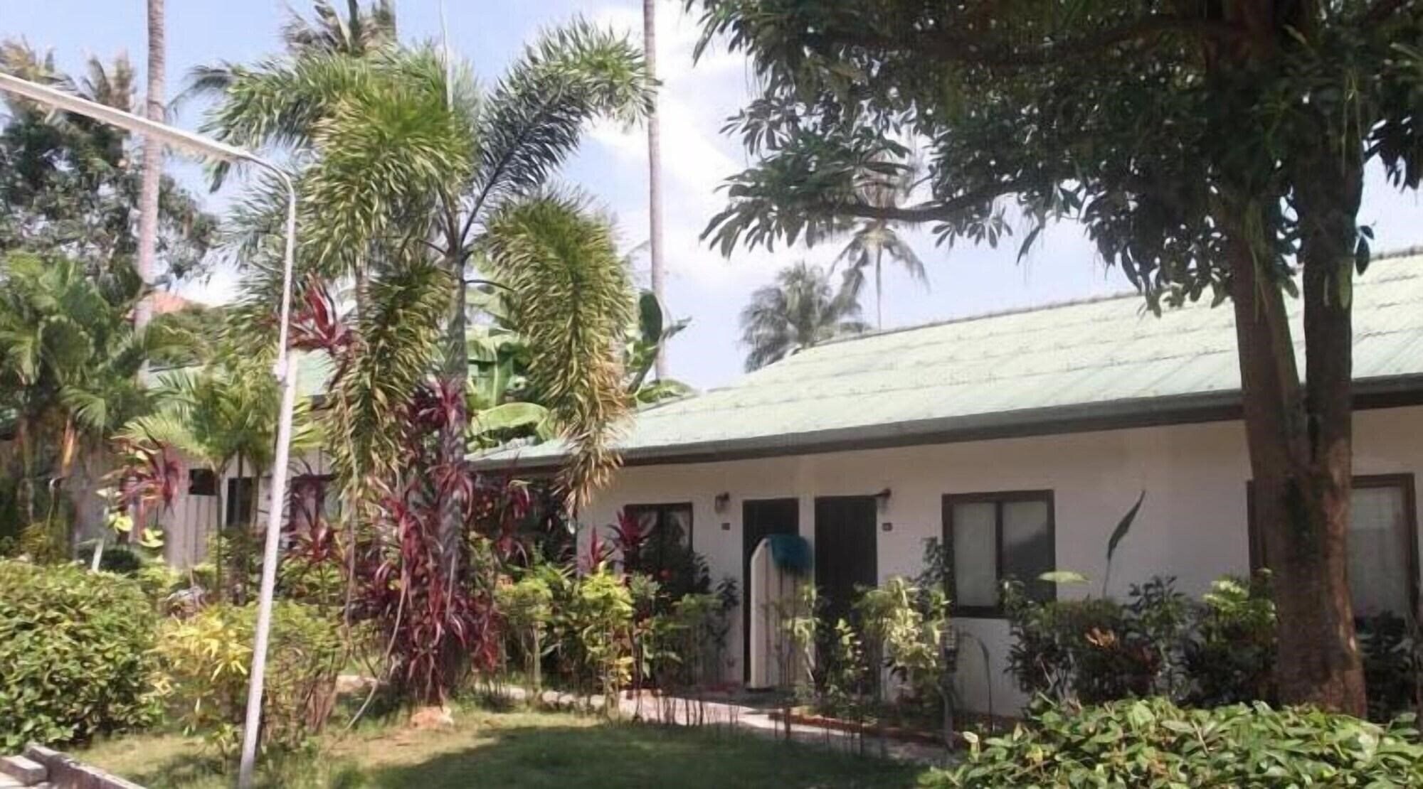 Отель Bed & Breakfast Service Guesthouse 1*