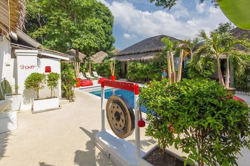 Картинка The White Cottage 3*