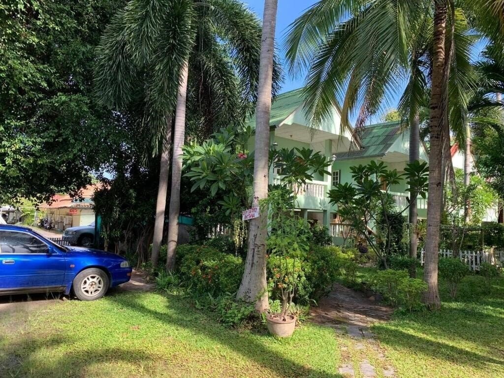 Rattana Guesthouse & Bungalow 2* суреті