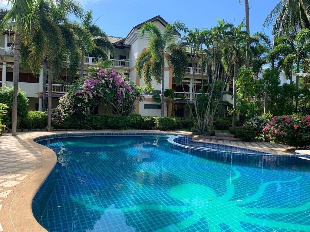 Rattana Guesthouse & Bungalow 2* фотосуреті