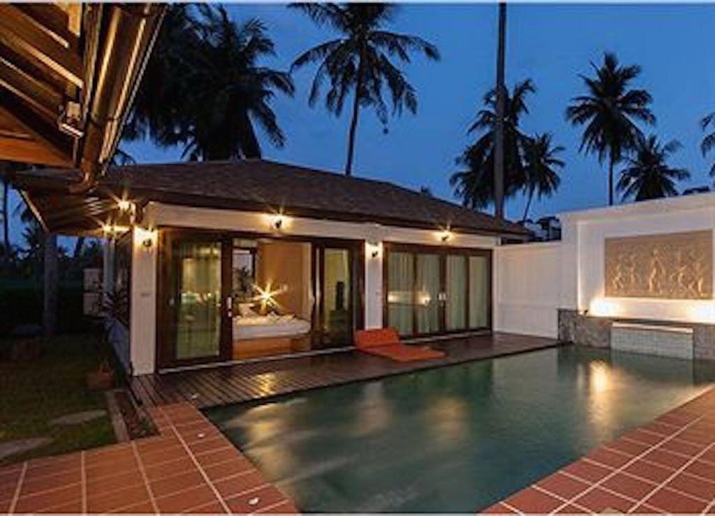 Jean Pool Villa вилла қонақ үйі