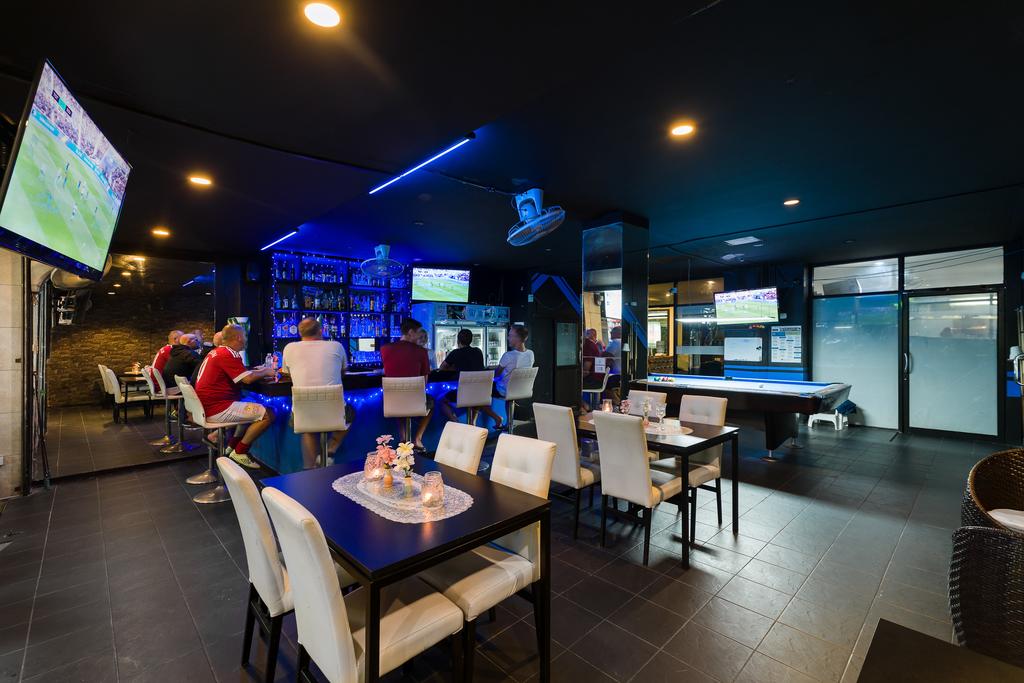 Chaweng Skybar Hotel 3* суреті