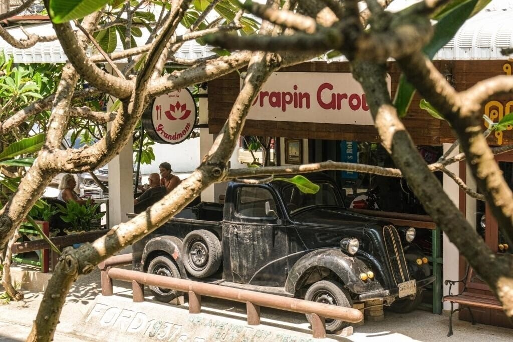 Фото Bhundhari Chaweng Beach Resort 3*