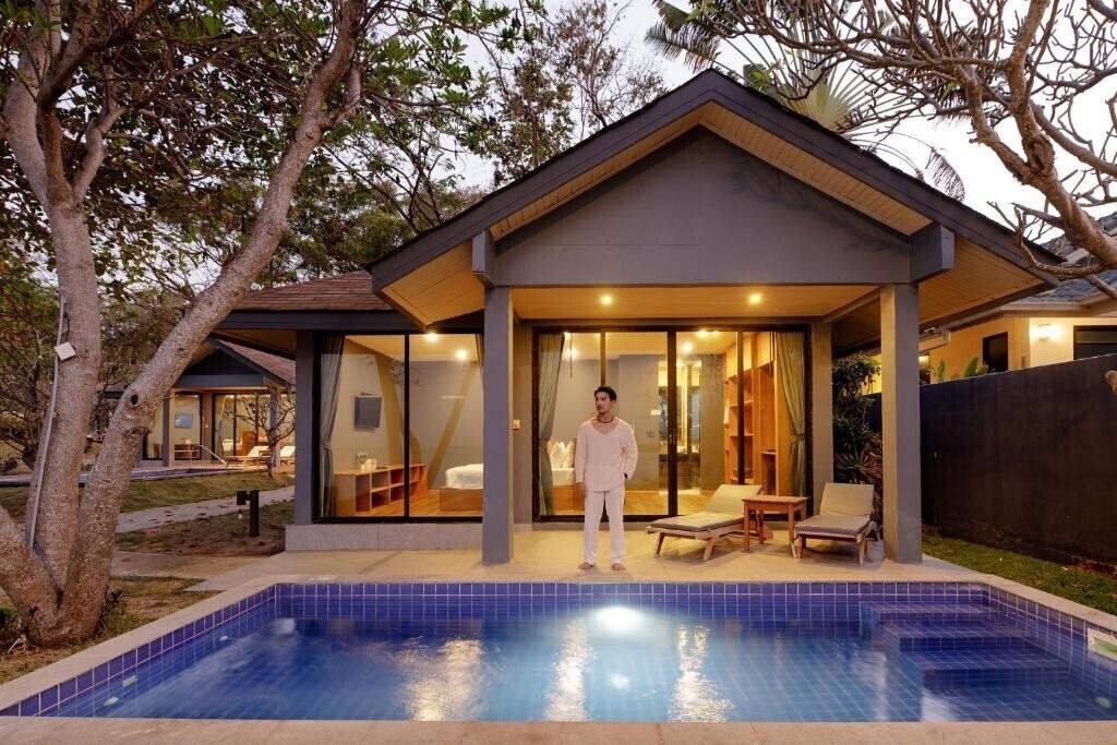 The Bay Samui Beach Resort 3* суреті