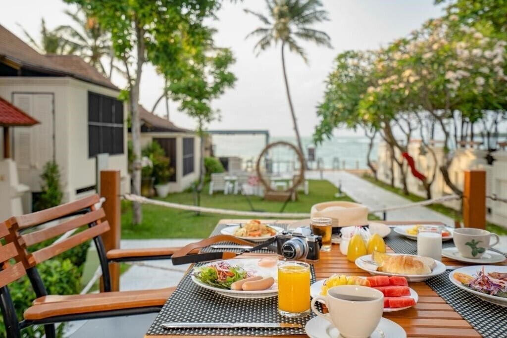 Фото The Briza Beach Resort and Spa 4*