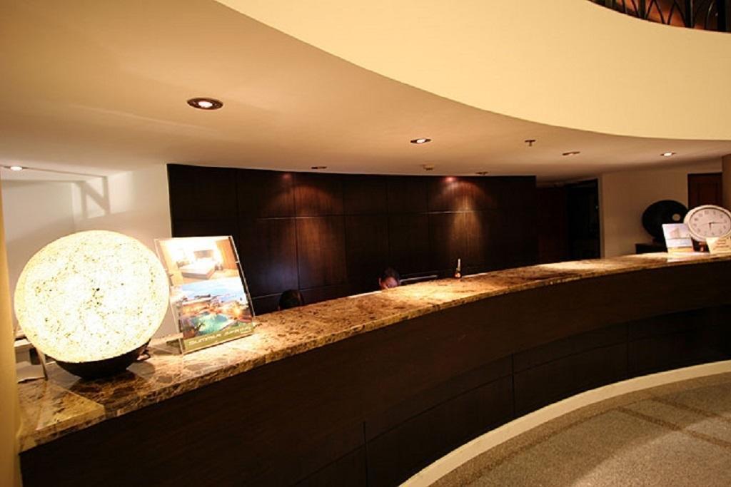 Summer Spring Hotel 3* қонақ үйі