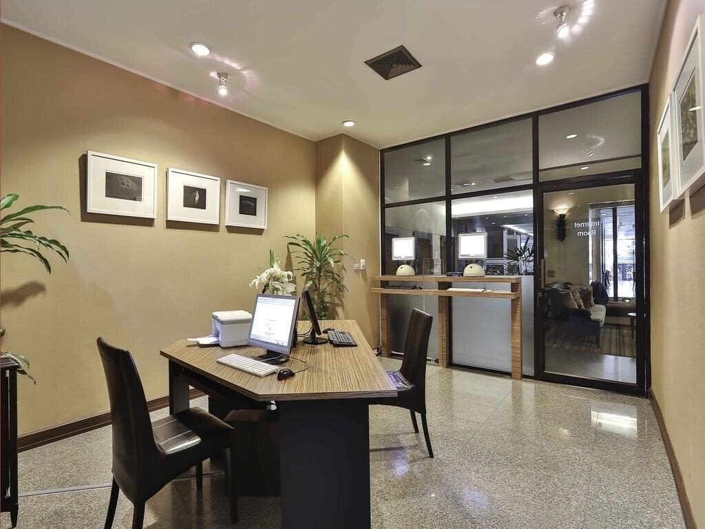 Eastin Hotel Pattaya 4* фотосуреті