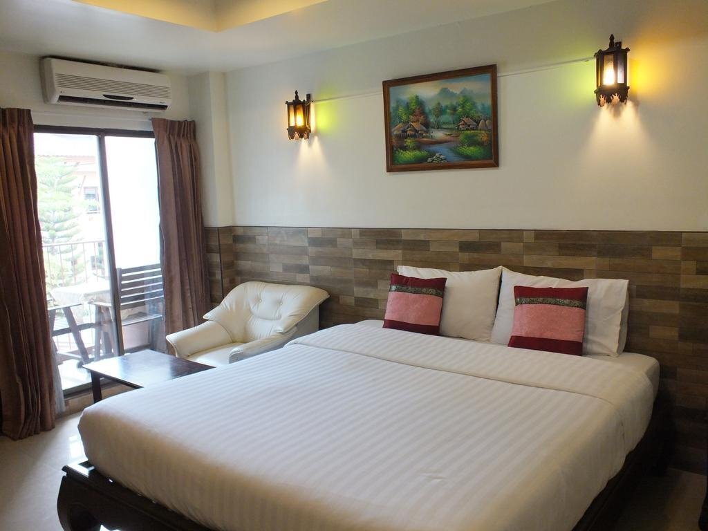 Отель Chaba Garden 2*