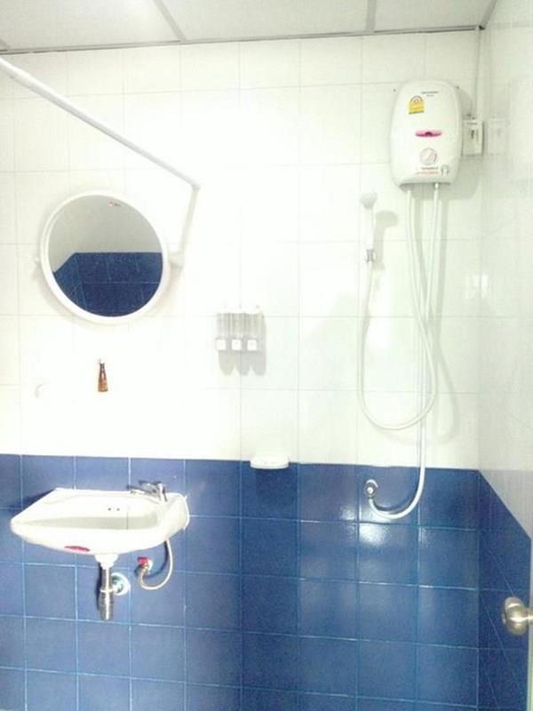 Beach House Pattaya 2* суреті