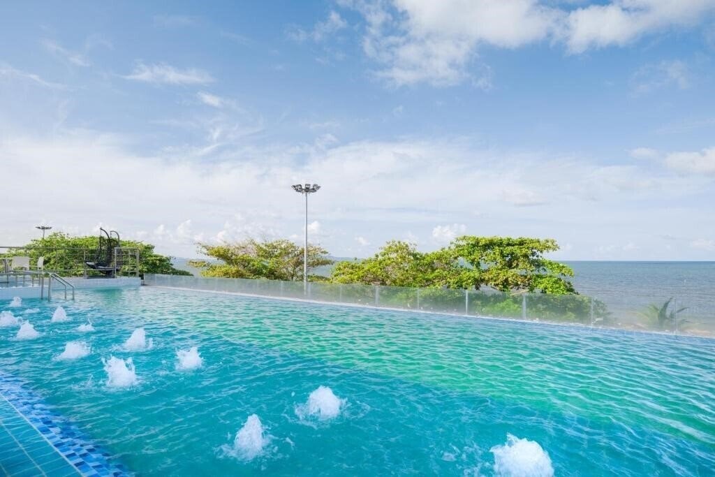Фотография Jomtien Hisotel 3*