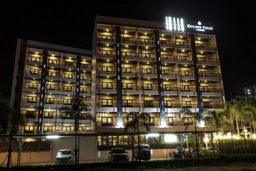 Golden Tulip Essential Pattaya 3* суреті