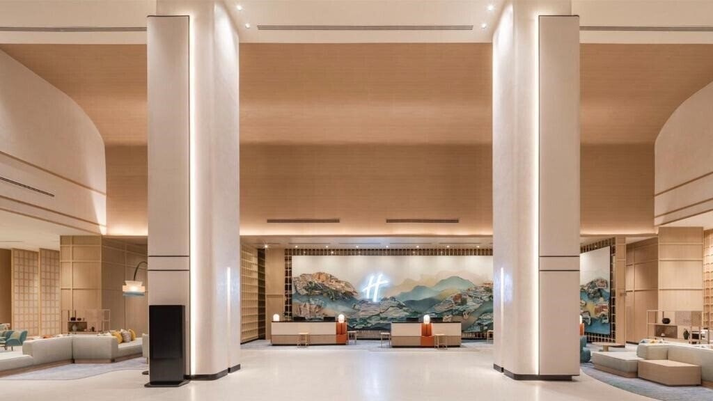 Holiday Inn Pattaya 4* суреті