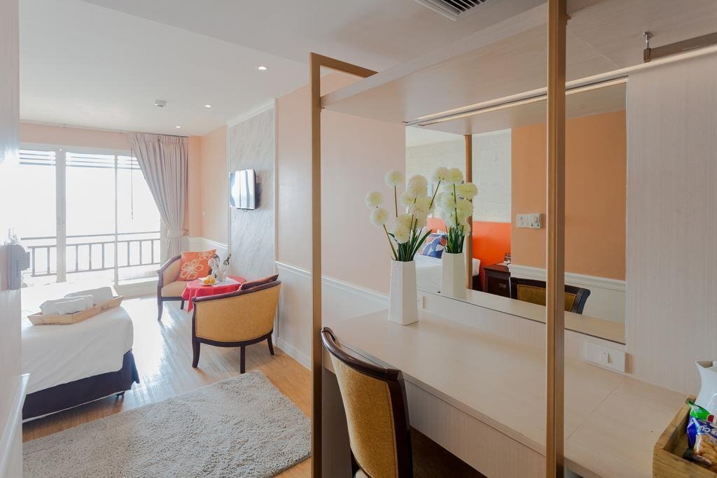 Картинка Seaside Jomtien Beach 3*