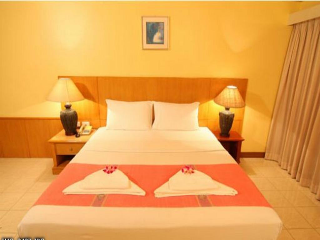 Eastiny Inn Hotel 3* суреті