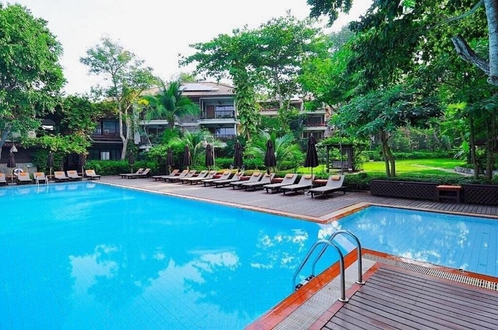 Фото Birds & Bees Resort 4*