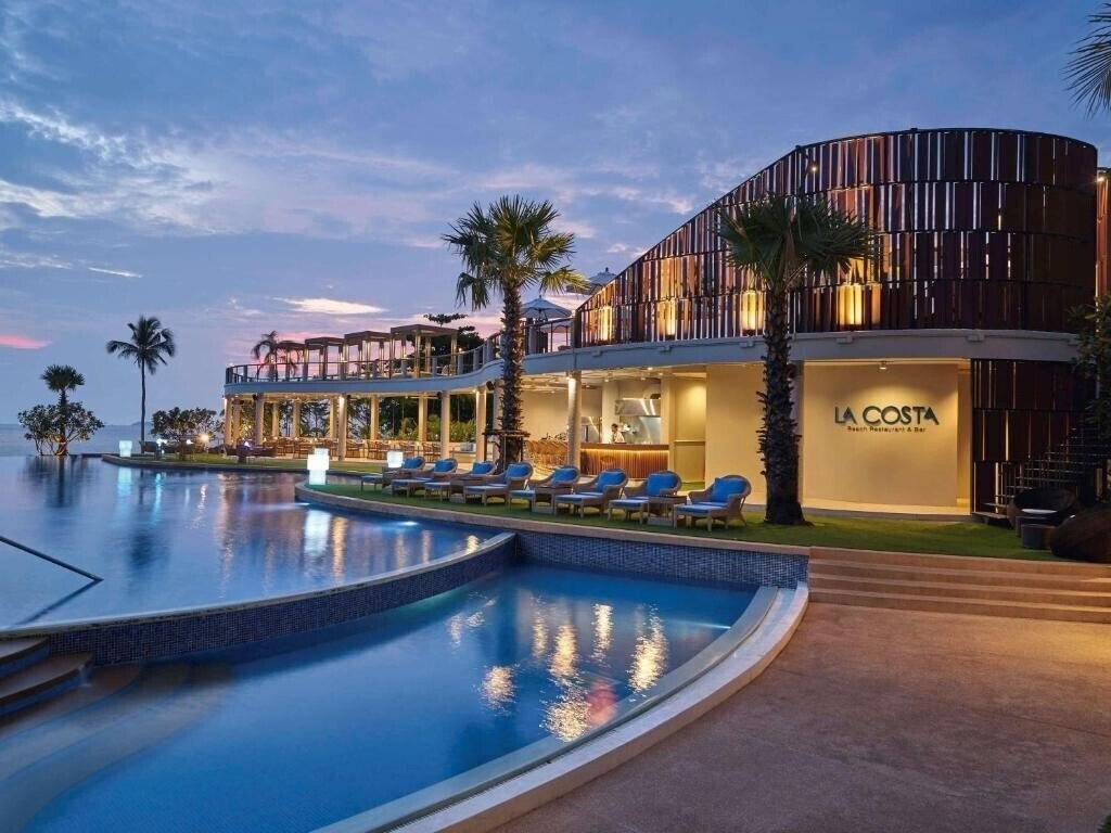 Movenpick Siam Hotel Pattaya 5* суреті