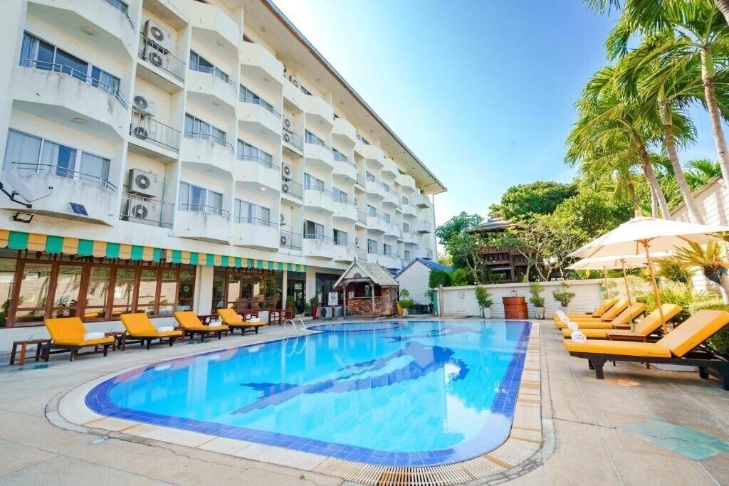Отель JP Villa Pattaya 3*