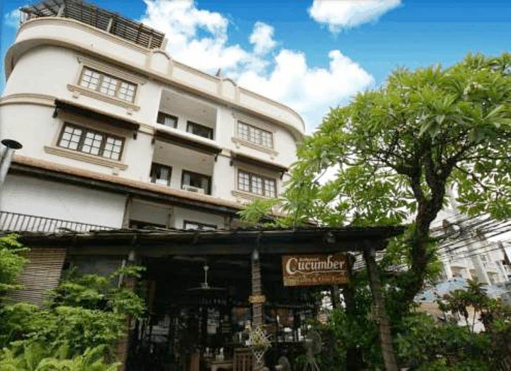Отель Cucumber Inn 2*