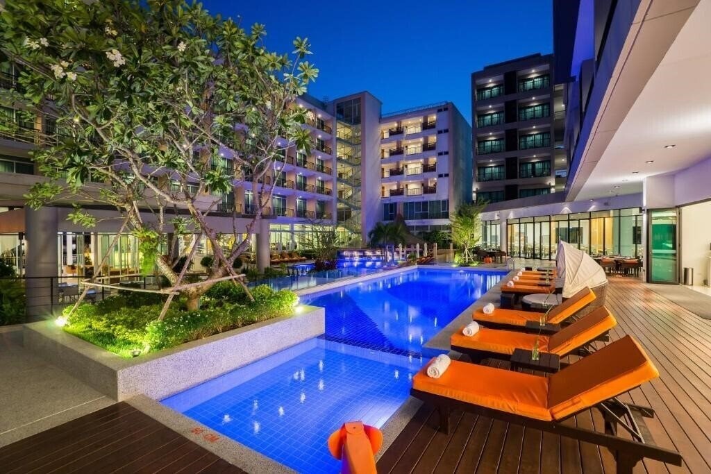 Фотография Hotel J Pattaya 4*