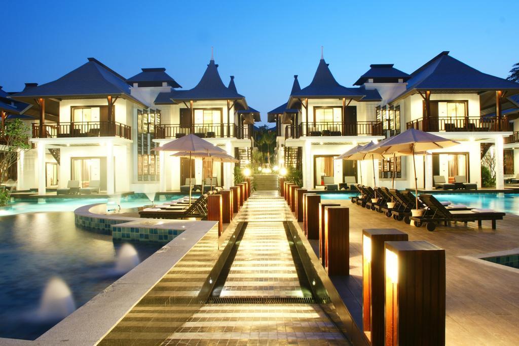 Z Through by The Zign 4* фотосуреті