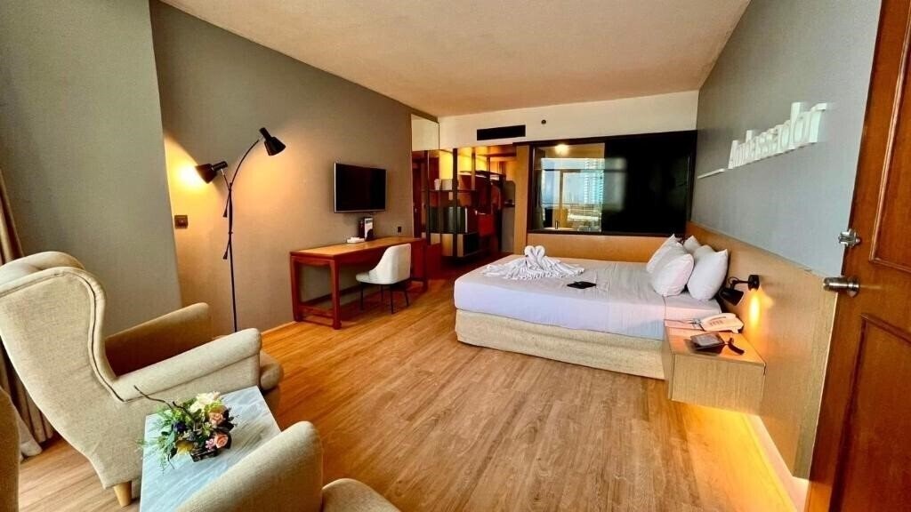 Фото Ambassador City Jomtien Ocean Wing 4*