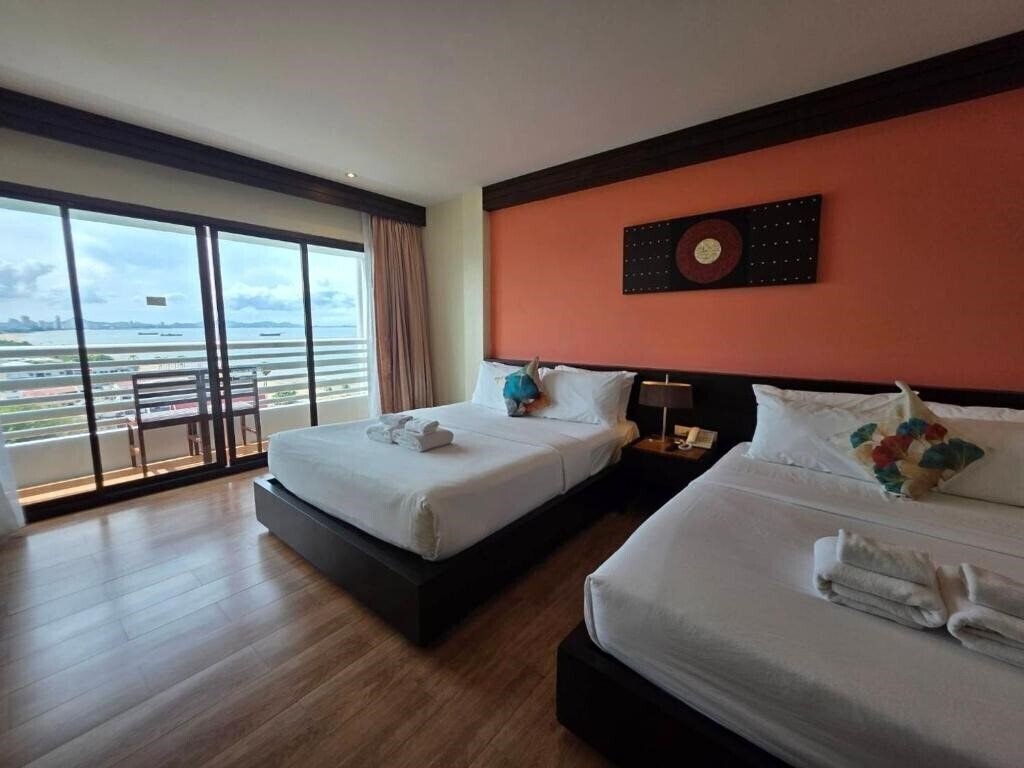 Фотография Grand Jomtien Palace 3*