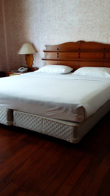 Naklua Beach Resort 3* суреті