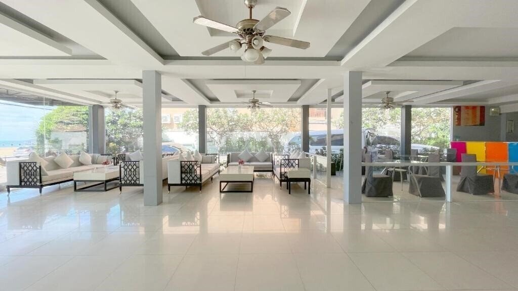 Dragon Beach Hotel Pattaya Main Wing 3* суреті