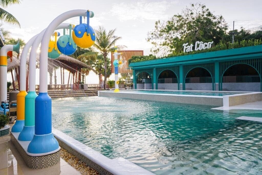 A-One The Royal Cruise Hotel Pattaya 4* суреті