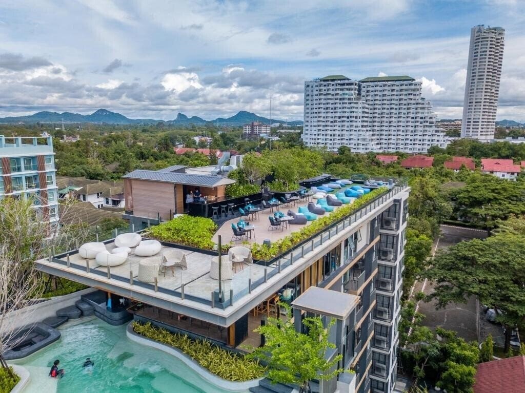 Фотография X2 Vibe Pattaya Seaphere Residence 4*